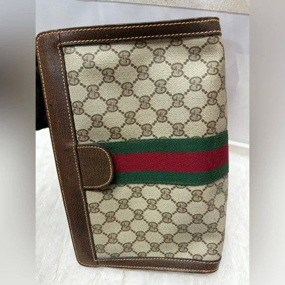 GUCCI- Brown Sherryline Monogram Coated Canvas Clutch - Picture 2 of 7